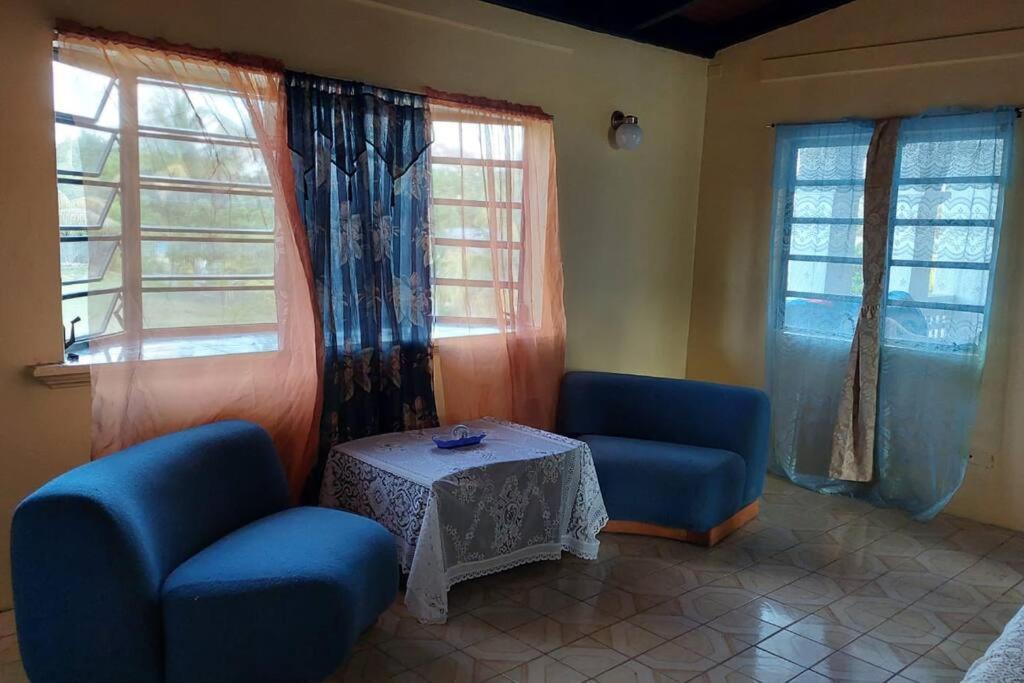 Conveniently Located, Quiet & Amp; Comfortable Christiansted Eksteriør billede